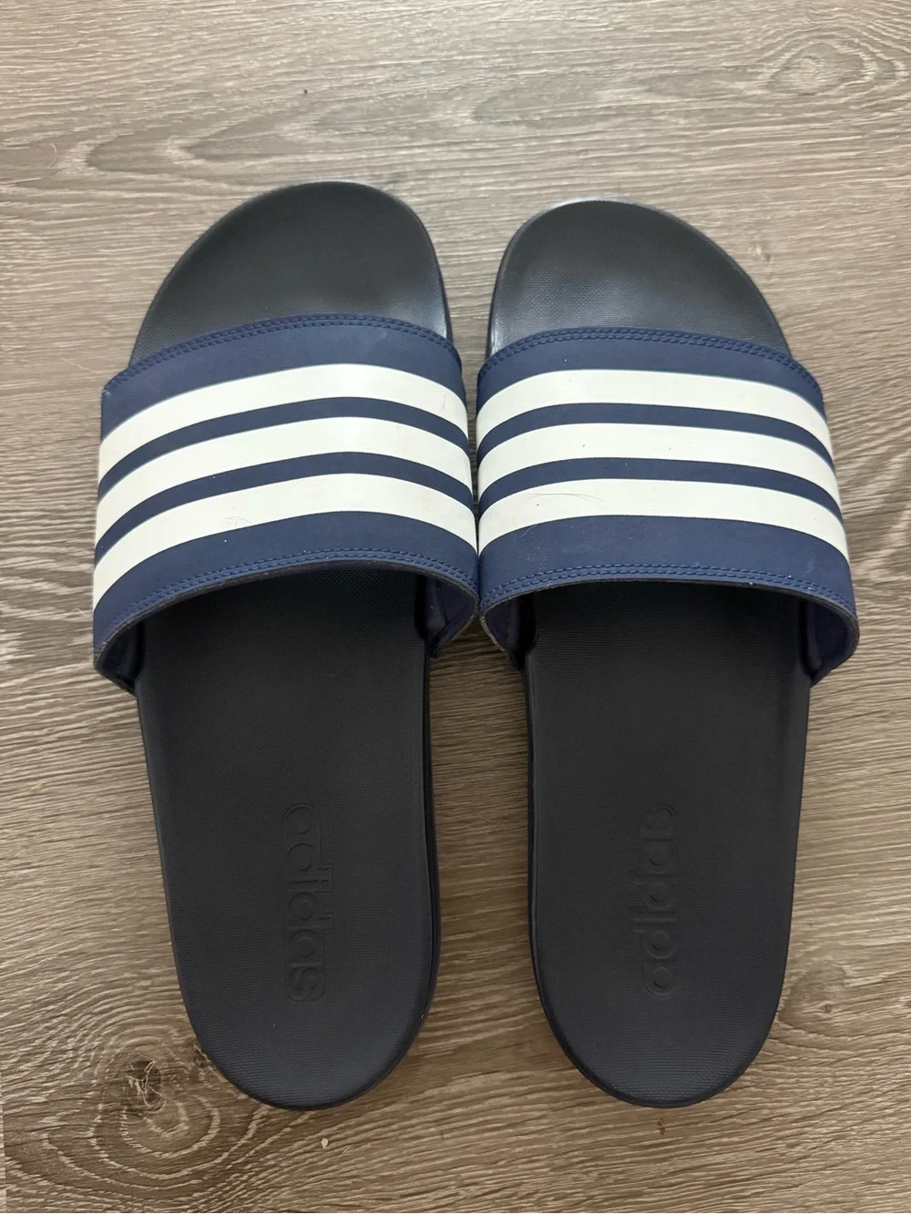 Adidas Adilette Comfort Slides Men’s Size 11 Navy Blue White Striped Sandals